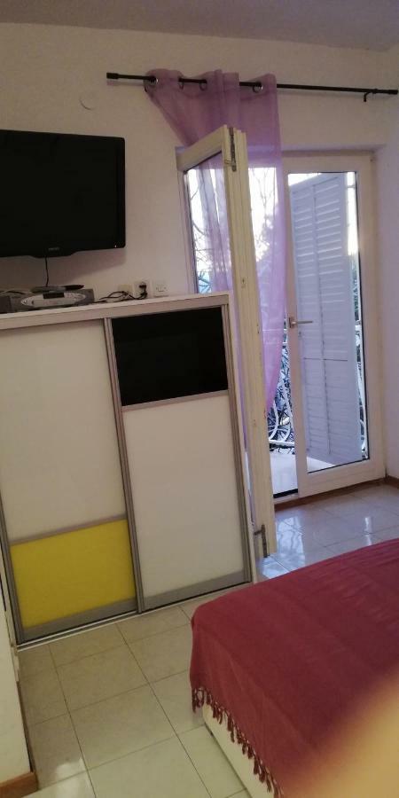 Apartments House Of The Rising Sun - Puljic ロクヴァ・ロゴズニツァ エクステリア 写真